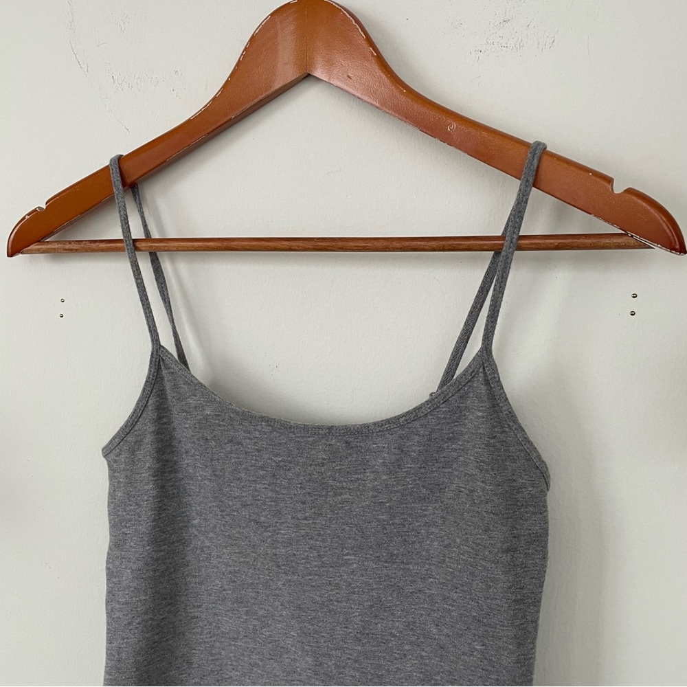 🤍Forever 21🤍 Basic Grey Camisole Tank Top - Picture 4 of 7